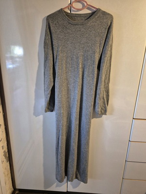 Zara knitted dress like new, grey with waist detail