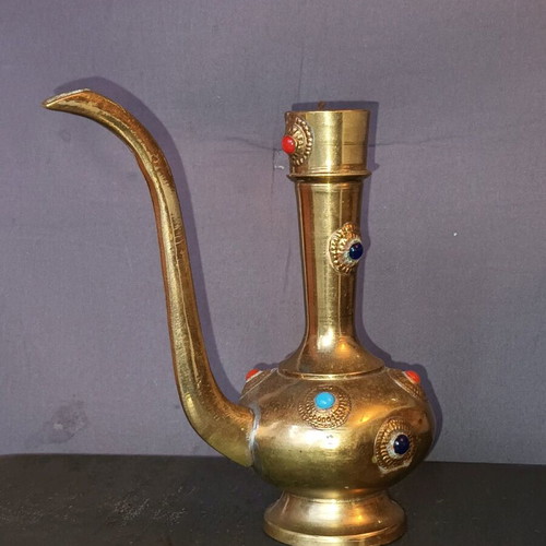 Arabian amphora (teapot) like new with intricate designs