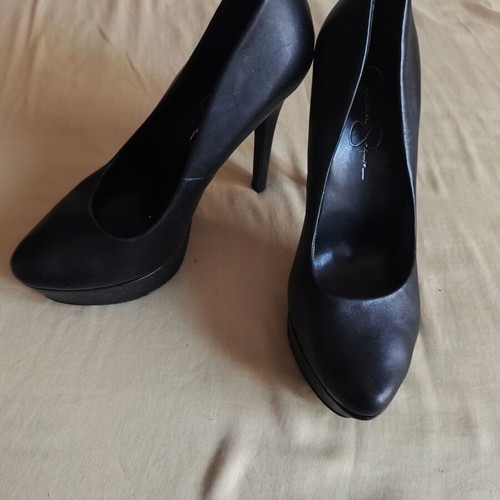 Jessica Simpson Stiletto Heel Black Pumps Like New
