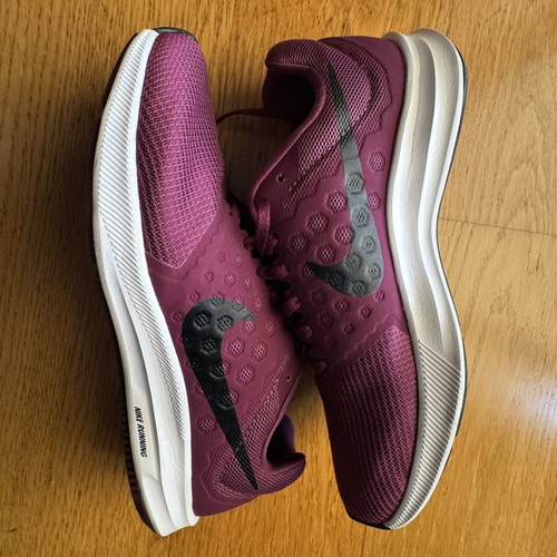 Nike Downshifter 7 Tea Berry running shoes like new, size 40
