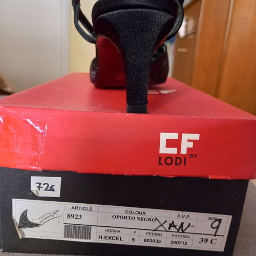 CF by LODI black leather pumps like new, size 39