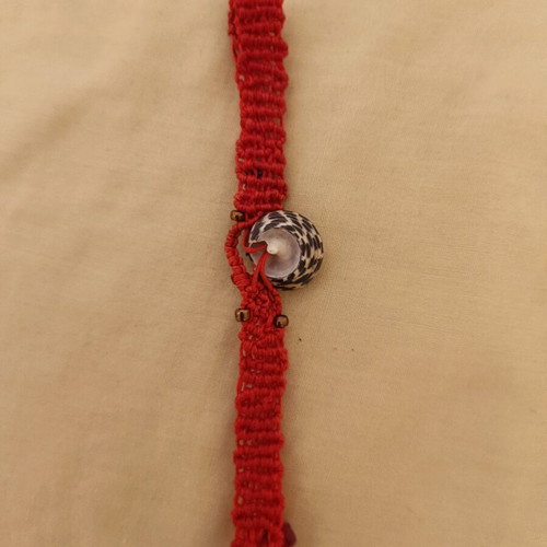 Handmade macrame anklet like new, red with sea shell