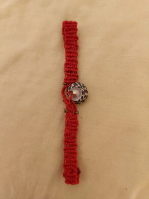 Handmade macrame anklet like new, red with sea shell