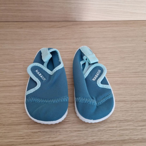 Baby beach shoes size 22-23 and waterproof silicone swimming cap with cat design