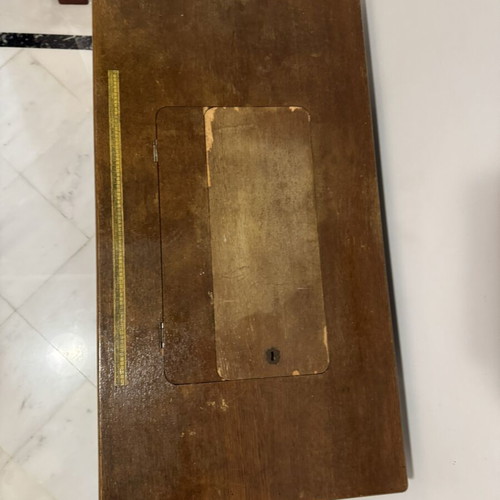 Antique Sewing Machine Table like new, functional from 1960