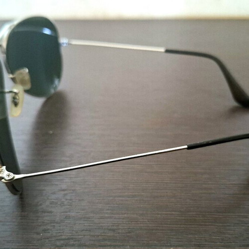 Ray-Ban Aviator RB 3025 5814 sunglasses used silver frame with green G15 lenses