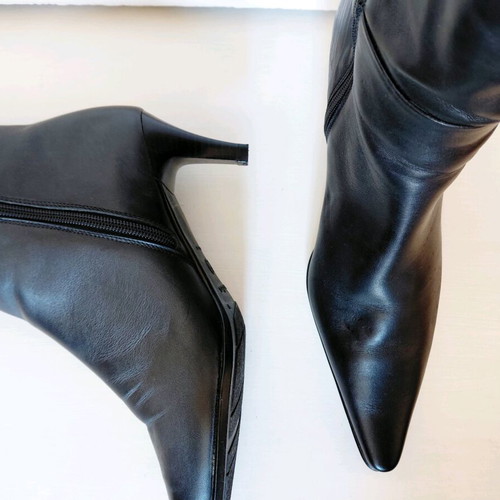 Wonders leather black boots new, size 40