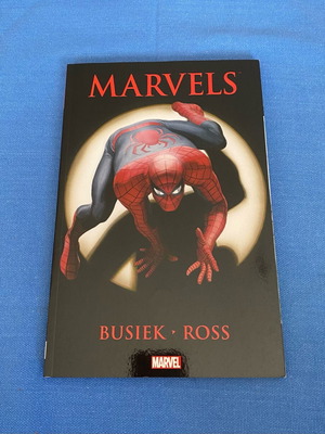 Marvels κόμικ σαν καινούργιο, Kurt Busiek & Alex Ross