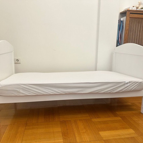 Woodies Hampton baby crib 70x140 with Bebestrom latex mattress