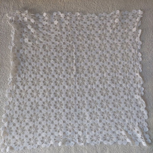 Handmade knitted embroideries like new, pack of 3, over 60 years old