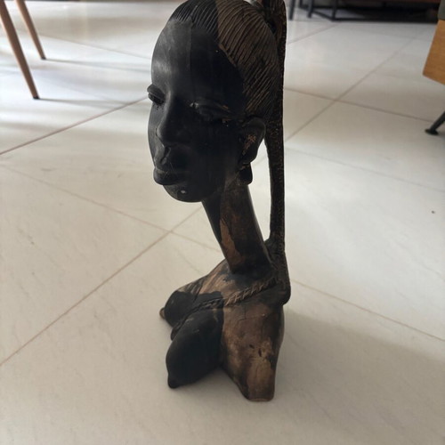 Wooden African sculpture used from Nigeria, handmade ebony