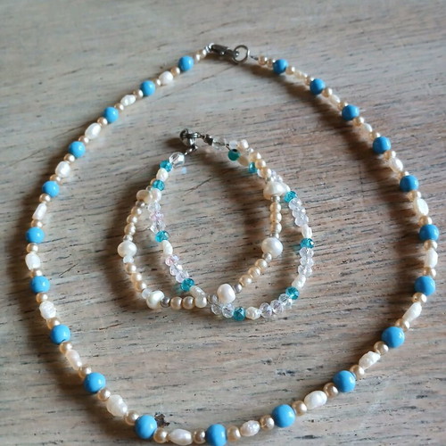 Necklace and bracelet set with pearls and turquoise like new