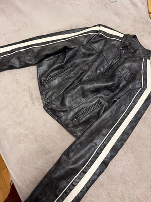 Bershka Biker jacket σαν καινούργιο, άσπρο και γκρι, μέγεθος M