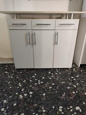 Buffet cupboard used with elegant design and storage space