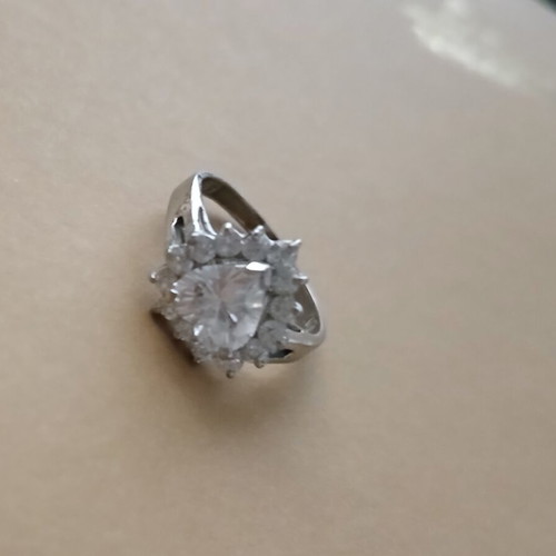 Silver 925 solitaire ring with heart-shaped zircon