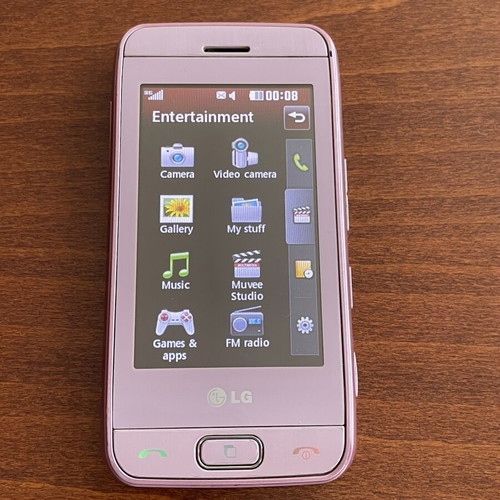 LG GT400 Touch smartphone