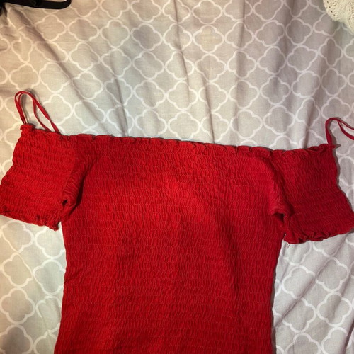 Stradivarius red blouse new, size S with stretch
