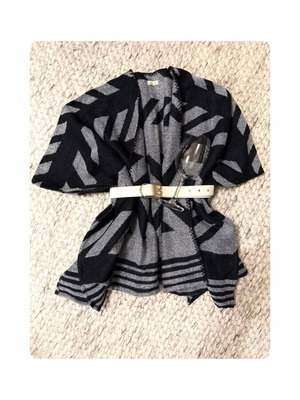 Hollister grey-black cardigan like new, size M