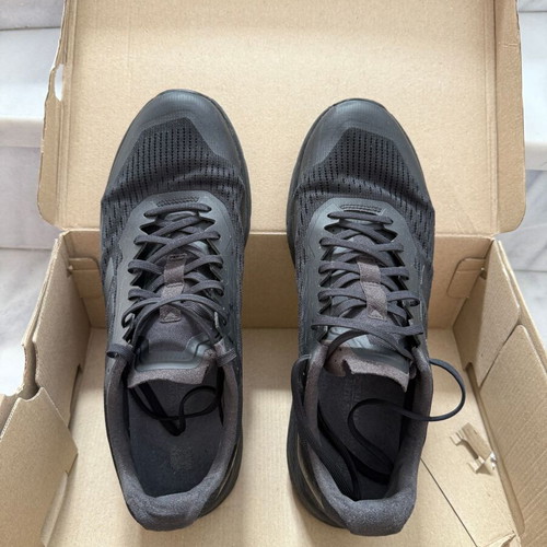 Adidas Ultraboost 22 GX6639 like new, size 45, black