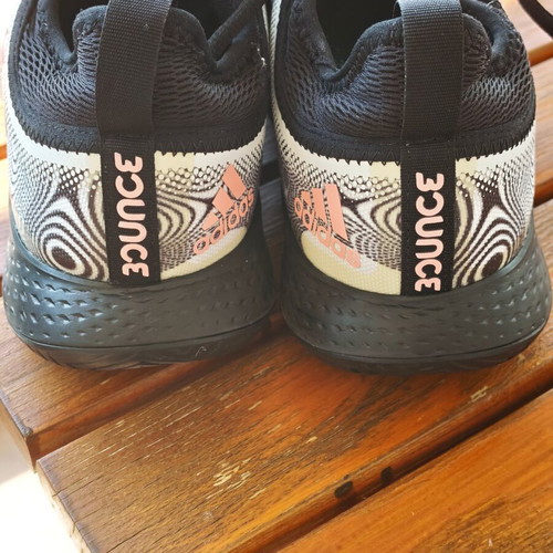 Adidas Bounce Tennis Shoes EU 42 like new, black and white