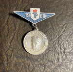 Collectible metal medal 20 years Pionierorganisation 1968 new