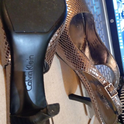 Calvin Klein silver snake-like pumps size 38 like new, 8 cm heel