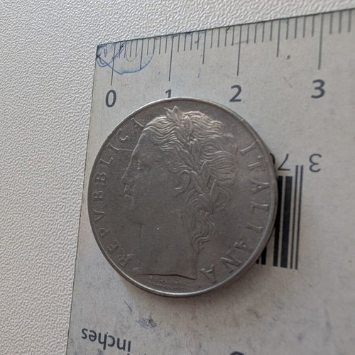 Italy 100 Lire Coin used, 1957