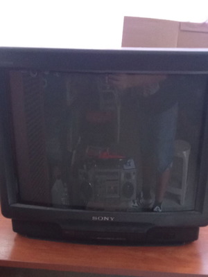 Телевизор Sony Trinitron KV 26 инча употребяван, колекционерски, работещ