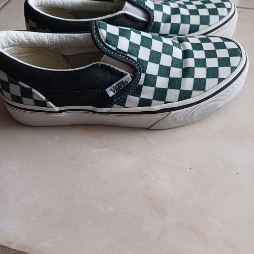 Vans athletic sneakers for girls like new, size 31.5 white and green