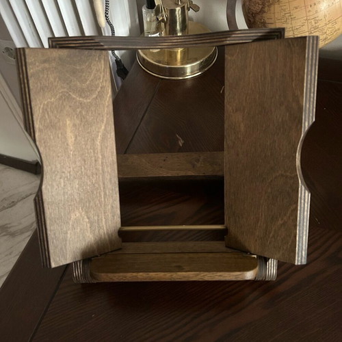 Wooden bookstand like new