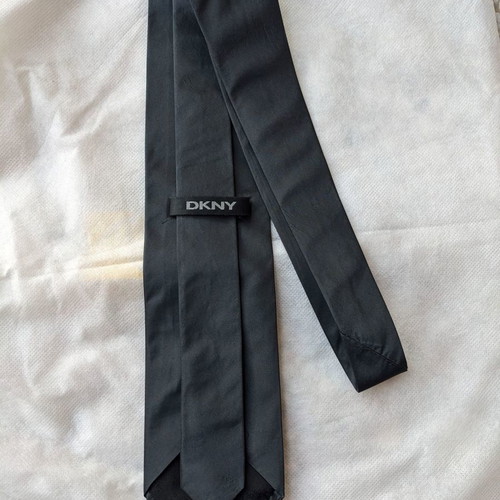 DKNY tie used, 100% silk metallic anthracite color