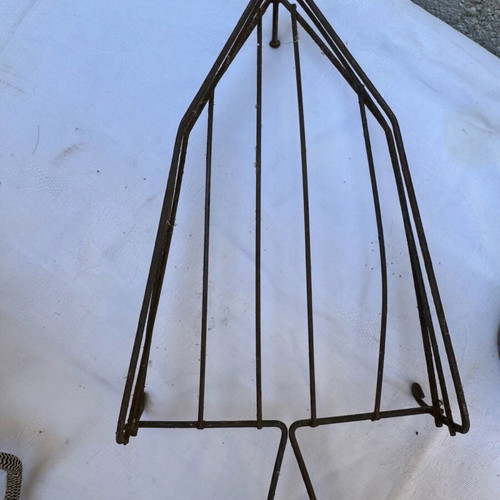 Old irons with stand used, set of two pieces