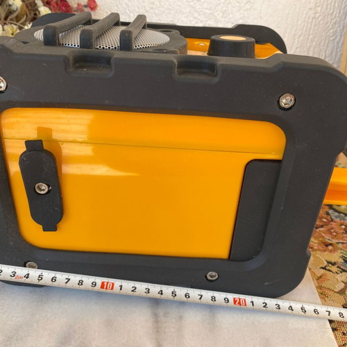 Outdoor camping radio used, splash-proof and impact-resistant
