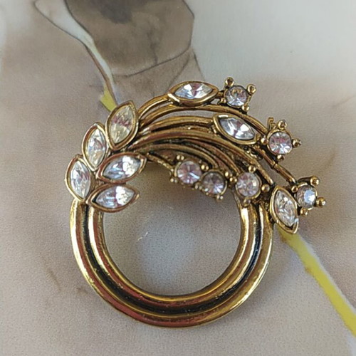 Vintage women's brooch