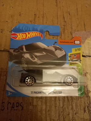 Hot Wheels '17 Pagani Huayra Roadster new