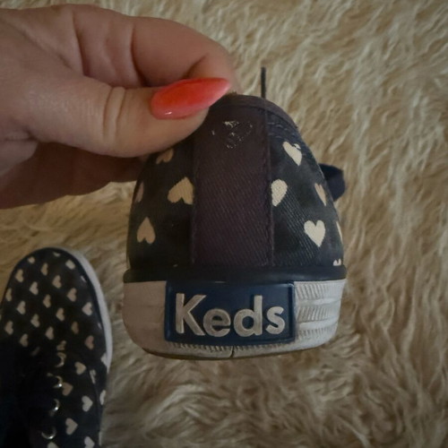 Keds Taylor Swift Collection 36 athletic shoes like new, white and blue