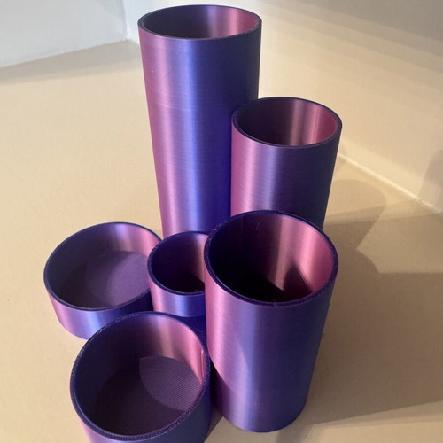 Pen holder with chameleon color effect, new, 3D printed