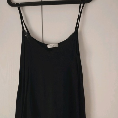 Freestyle camisole like new, black, lace bust detail