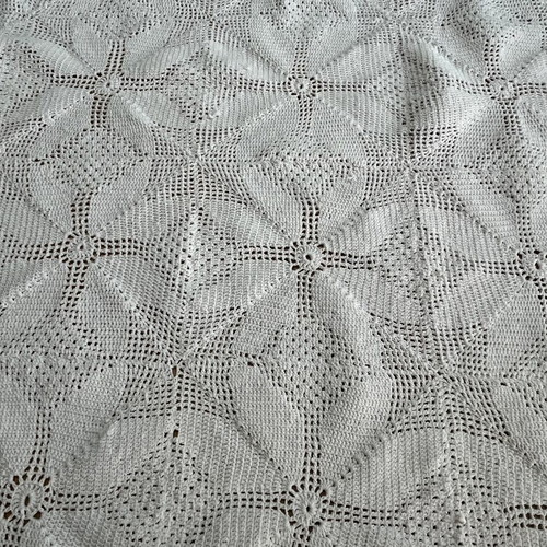 Handmade white knitted blanket quilt vintage used 1.80 x 1.34 m