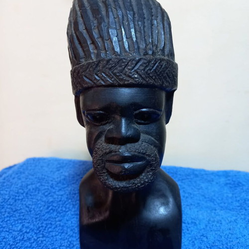 Handmade ebony wood bust vintage African sculpture used