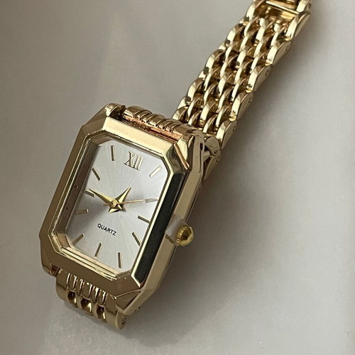 Luxury women's watch gold color new
