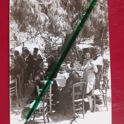 Pack of 6 vintage photos with family festive tables theme