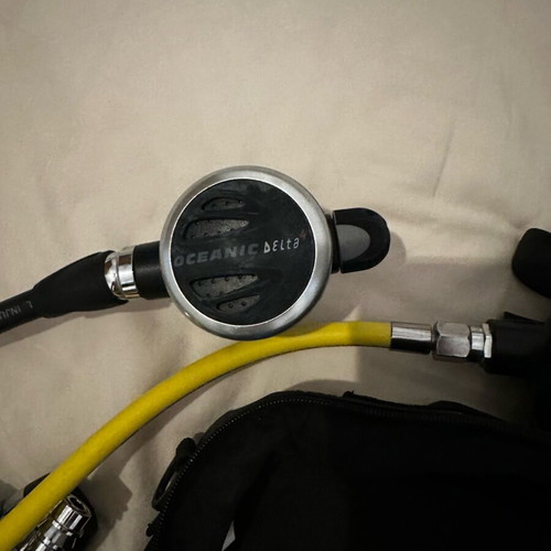 Oceanic Diving Regulator new with case