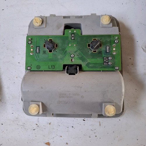 Toyota Rav4 dome light used