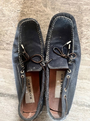 Men's shoes used size 44, blue leather casual