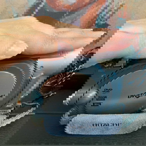 HITACHI DVD КАМЕРА оригинал, произведена в Япония!!!