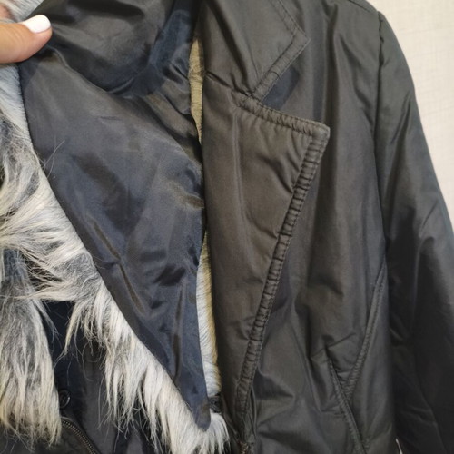 Ysatis Black Winter Jacket with Faux Fur Collar Size M Like New