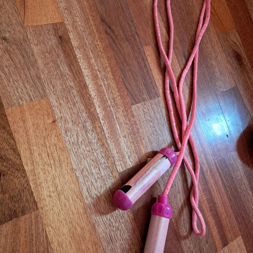 Sports jump rope like new, in excellent condition