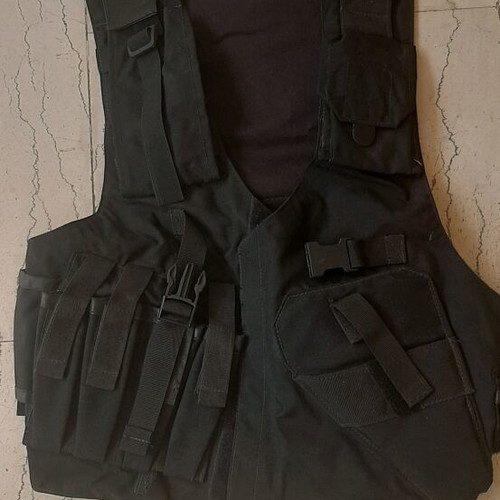 Military vest lightweight combat like new