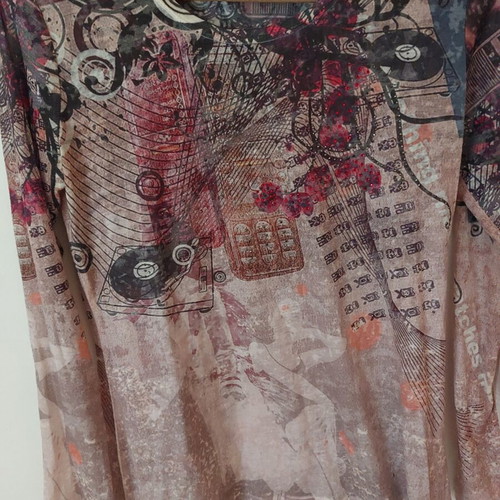Rakevsky women's long-sleeve top Small beige like new with stones